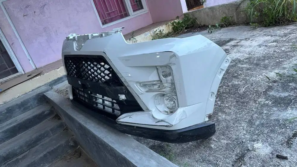 Bumper Depan Toyota Raize 2024 Tipe G Original – Copotan