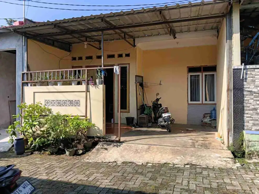 JUAL CEPAT BU 310jt Rumah SIAP HUNI di atas Bekasi timur regensi Bekasi