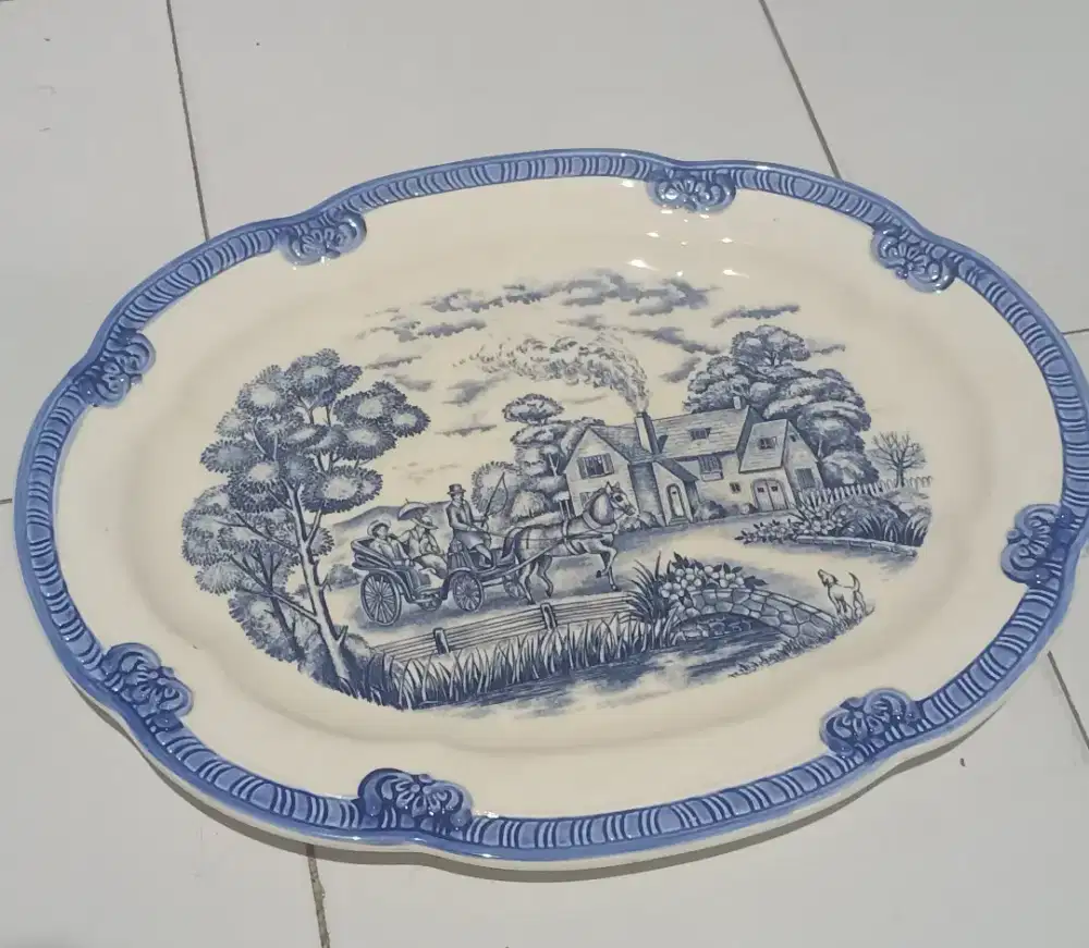 Piring Antik merk japan