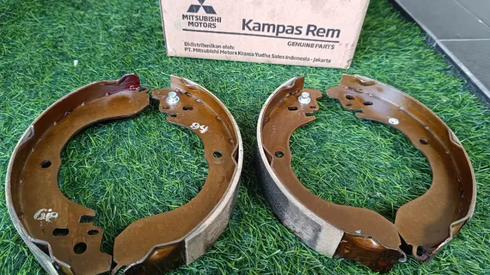 Gratis rem belakang tromol xpander