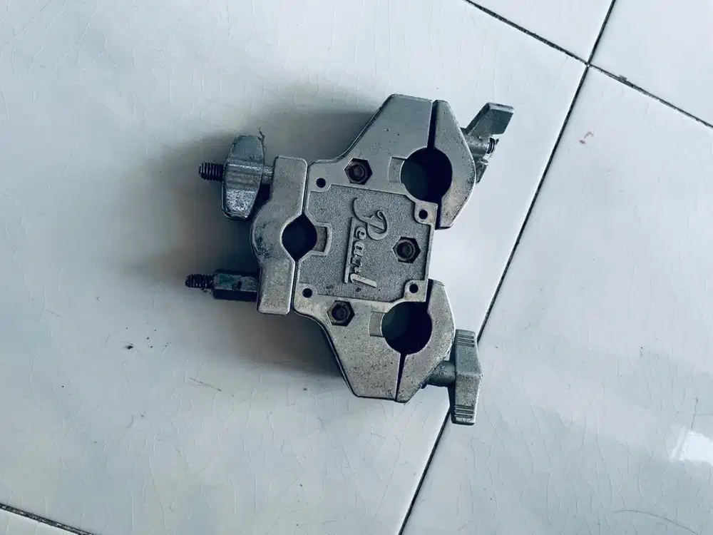 Breaket Tom Holder drum