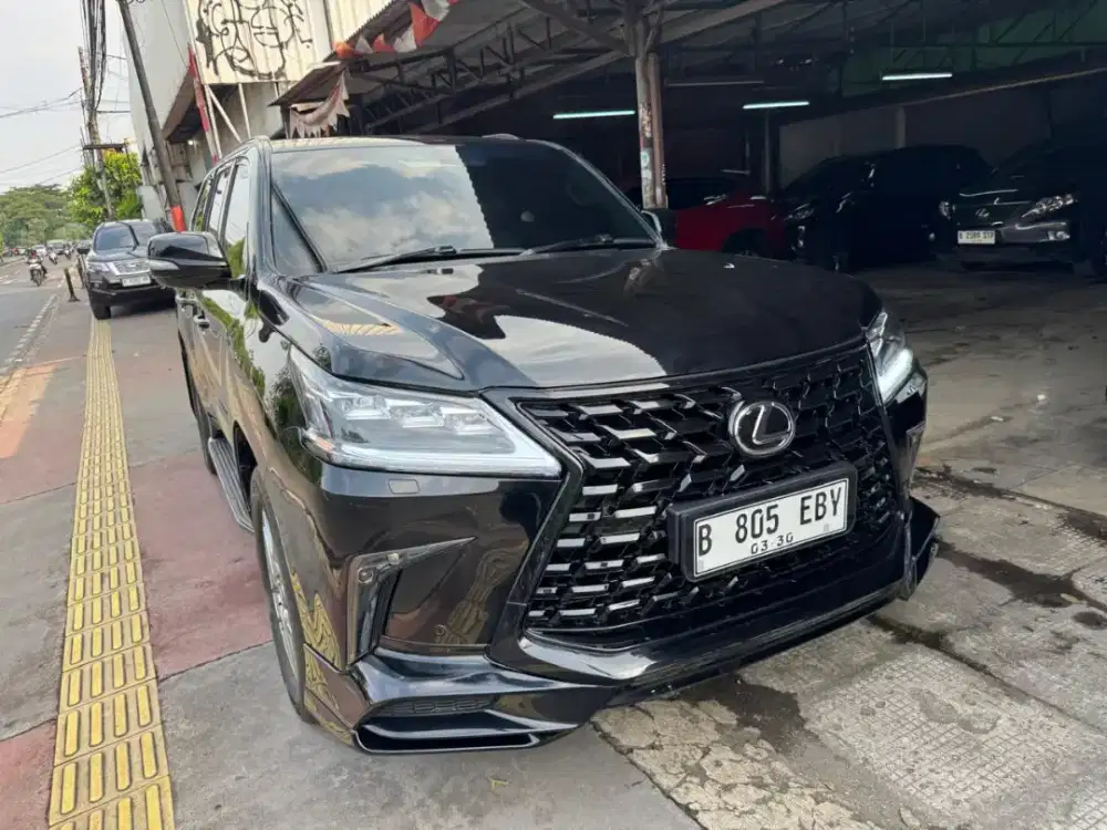 Lexus lx570 th 2008 AT Facelif 2022 pajak on