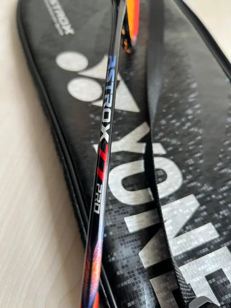 Yonex Astrox 77 pro