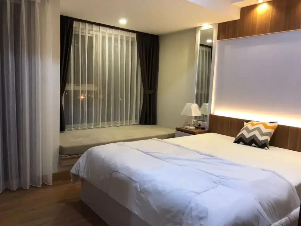 Disewakan Modern Studio Living di Orange County – Fully Furnished