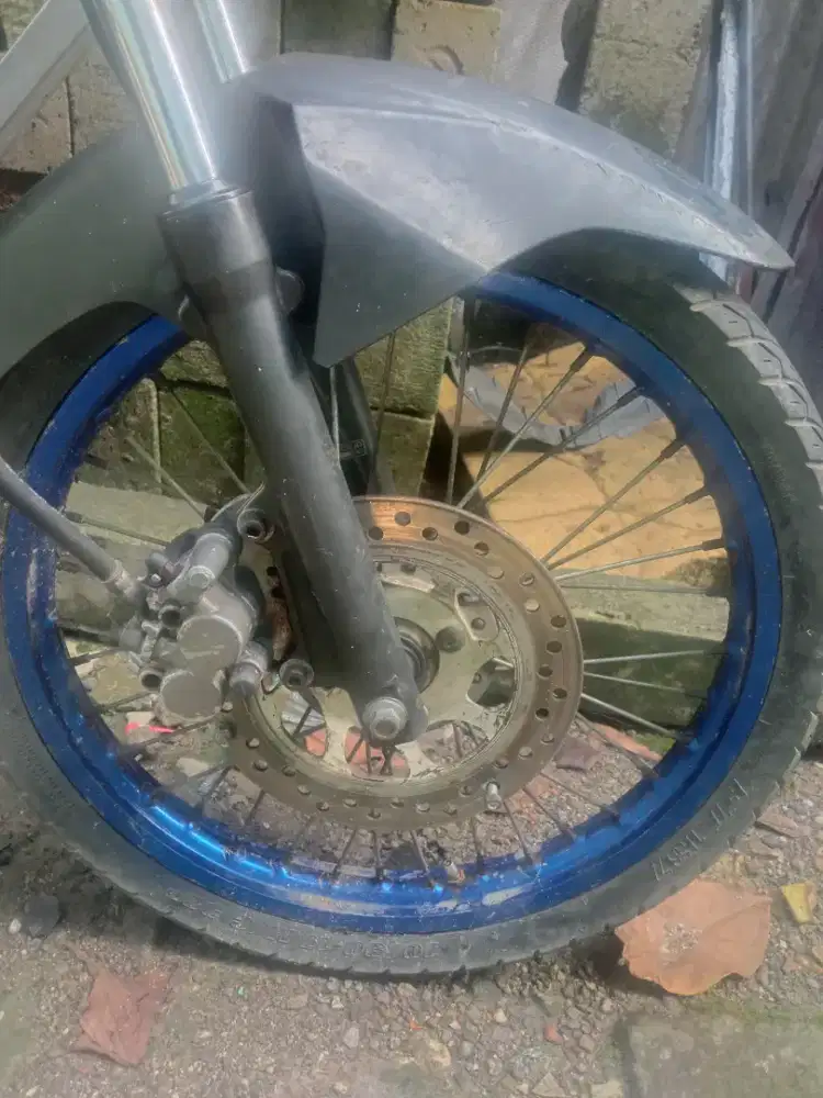 Velg honda cs one jari2 lokasi cilebut