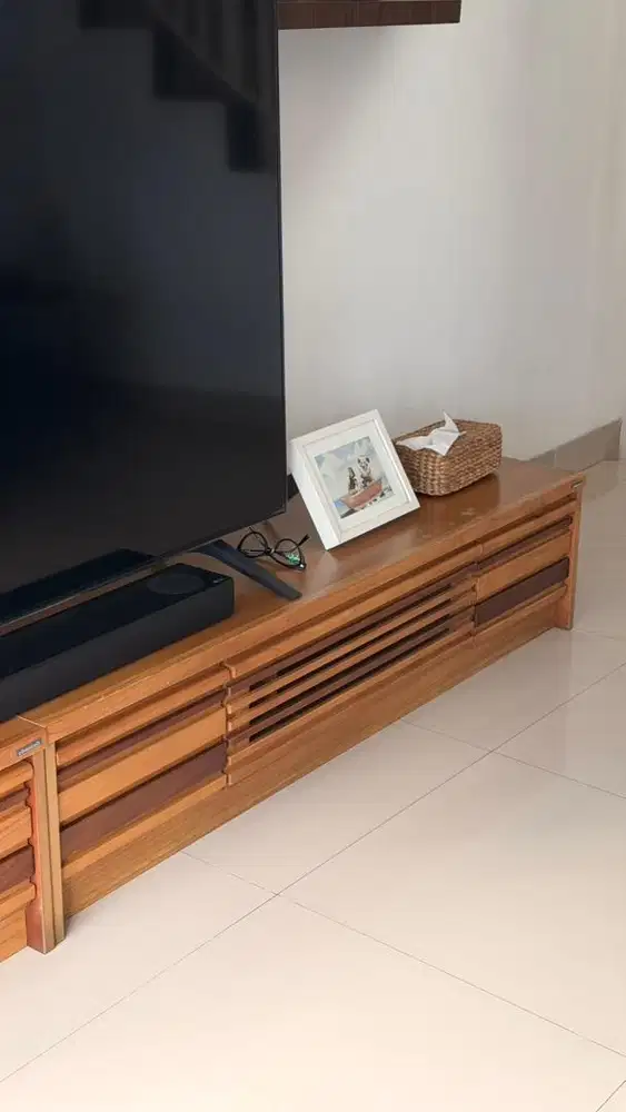 Buffet kayu TV 1,5 Meter