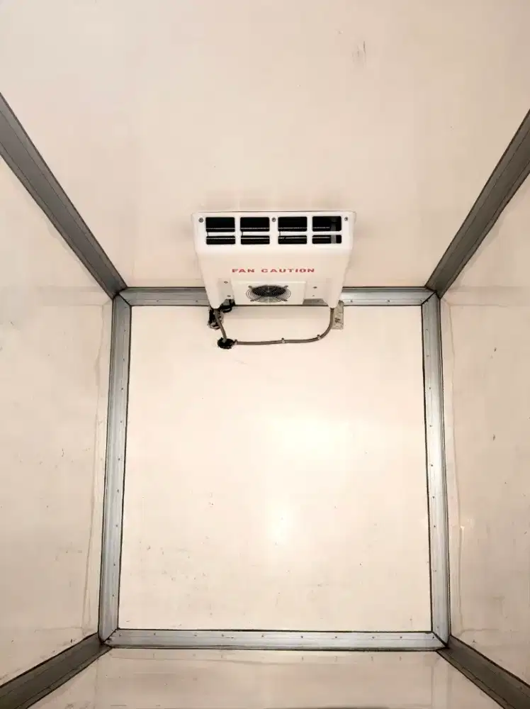 MULUS+banBARU MURAH CDE Hino Dutro engkel box AC chiller 2023 reefer