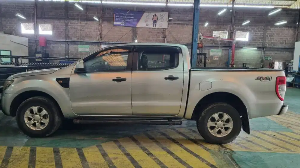 DIJUAL CEPAT MOBIL FORD RANGER DC TAHUN 2013
