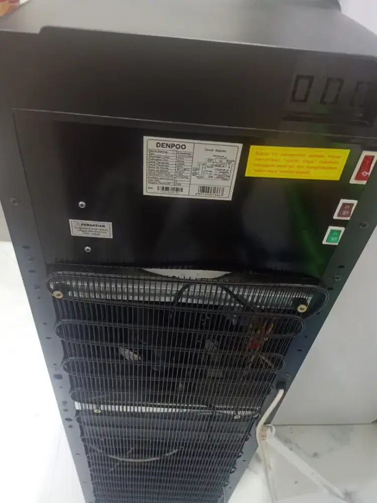 Diapenser DENPOO galon bawah 190 W