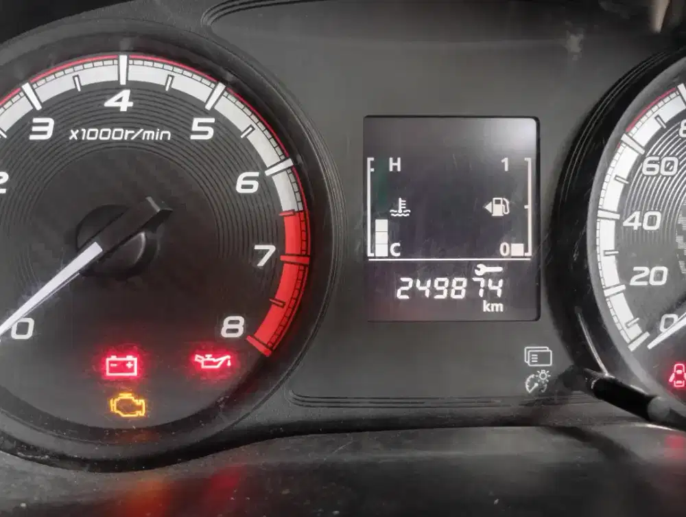 Saya butuh pekerjaan driver