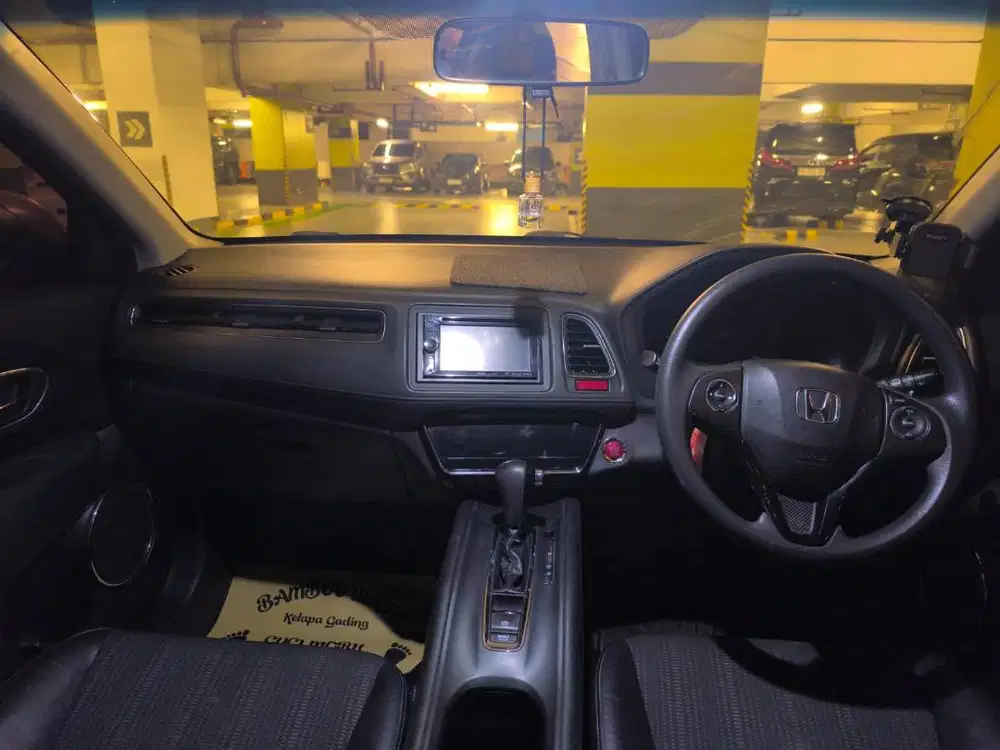 Honda HR-V E CVT-AT 2015