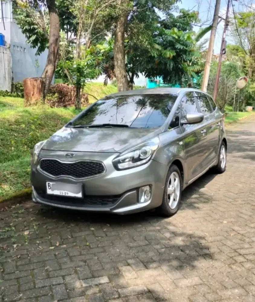 Kia Carens 3 mulus terawat murah