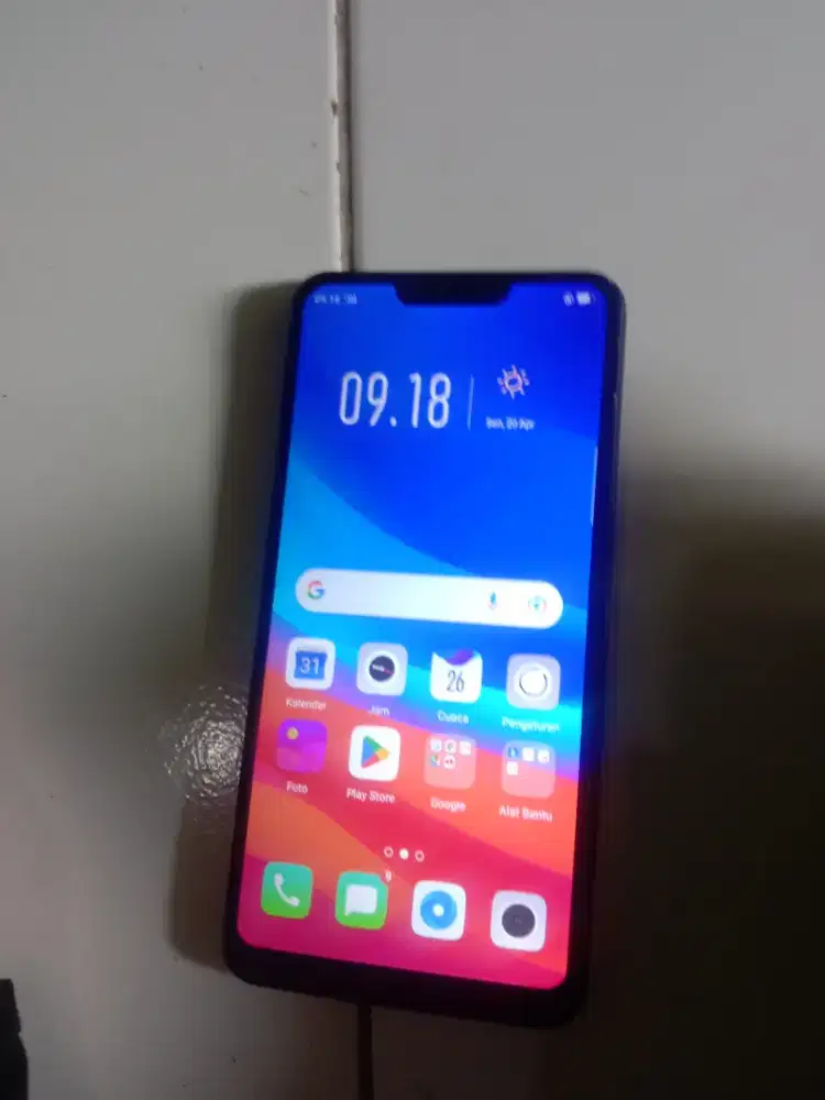 Oppo A3s ram 6GB lokasi Cilebut central bogor