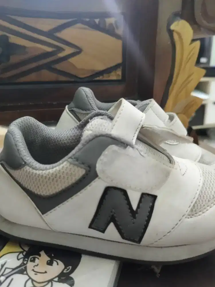 Sepatu anak TK UK 30