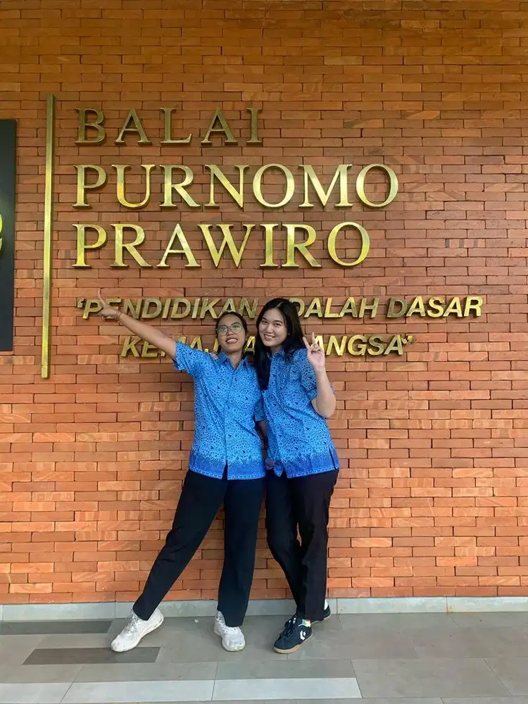 LOWONGAN PENGEMUDI TAKSI ONLINE