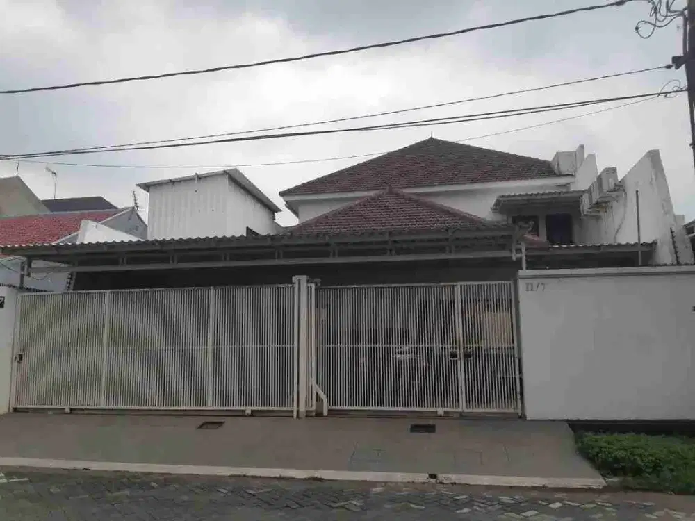Dijual Rumah Manyar Tirtomoyo tengah kota Surabaya