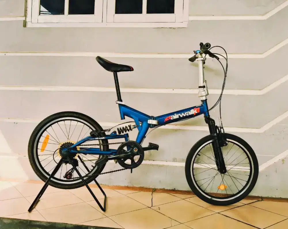 Sepeda lipat merek Ace airwalk uk'20 hrg 550rb net