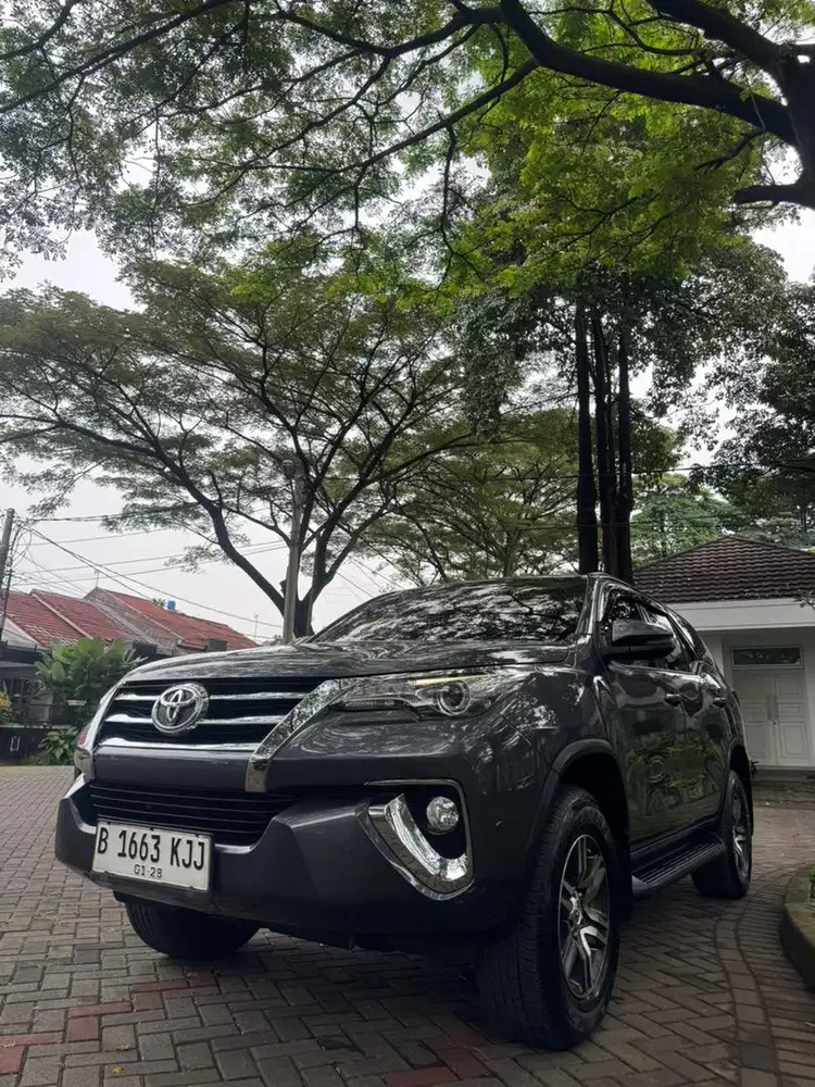 Dijual fortuner at diesel 2018 super istimewa zero spet full original