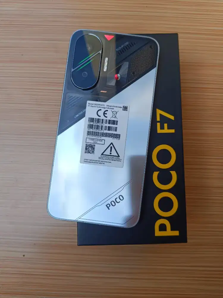 poco f7 5G 12/512 fullset mulus