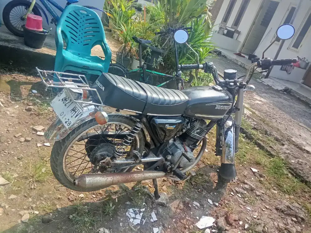 Honda GL pajak hidup