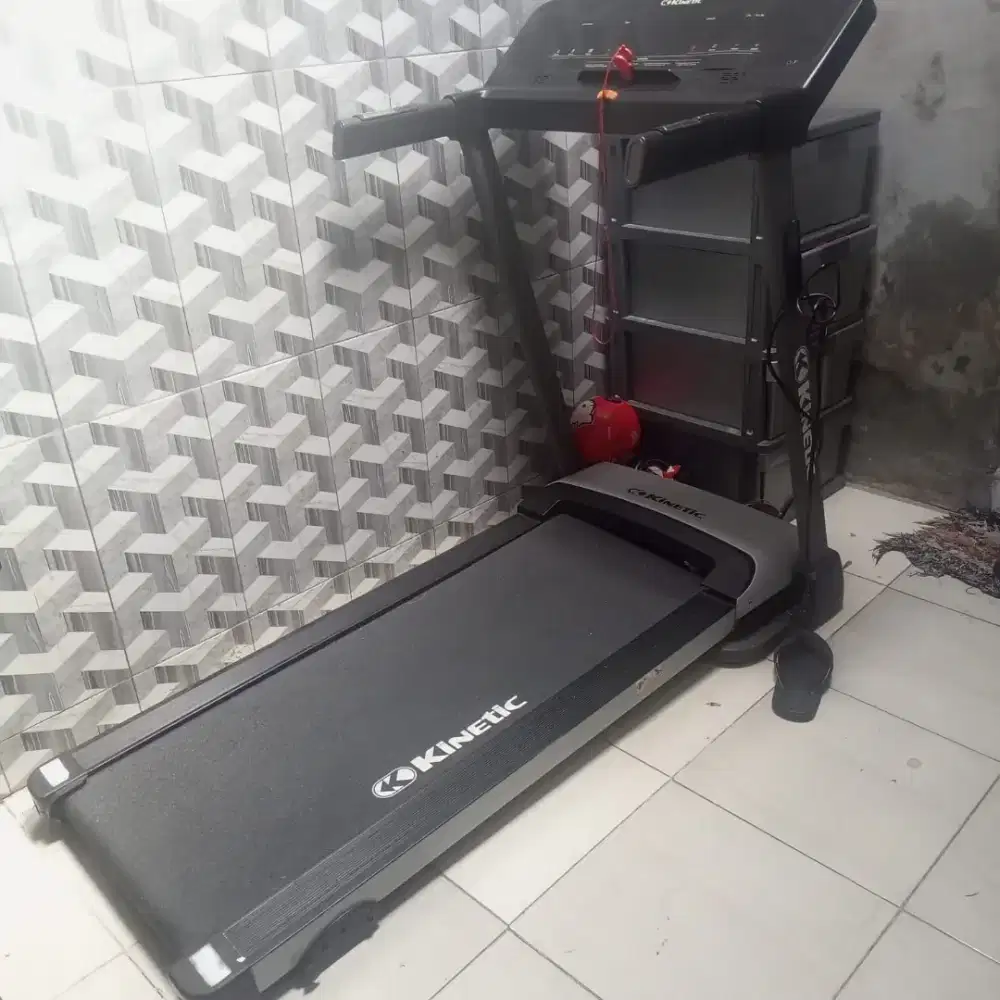 Treadmil kinetic