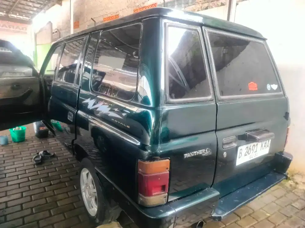 Isuzu panther royal th96/95 PJK hidup