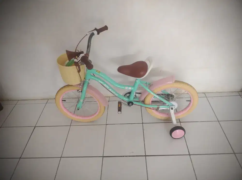 Sepeda Atlantis uk 16