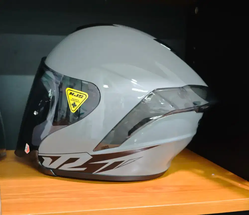 Helm NJS Kairoz V2