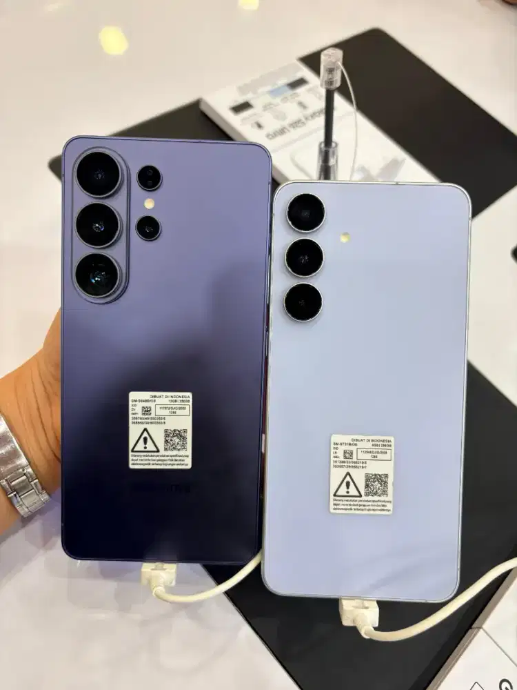 Samsung S 25 FE dan samsung S26 ultra