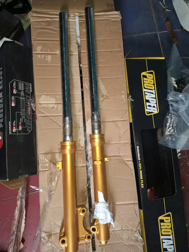 Up side down/ shock depan KLX ORIGINAL  kawasaki