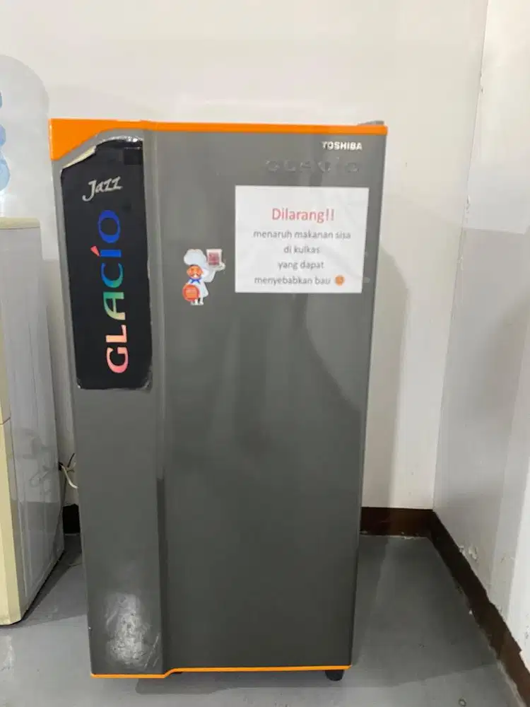 Kulkas Toshiba GR-N188JZ  Glacio (bekas)