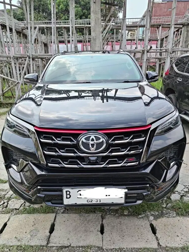 Toyota Fortuner VRZ TRD