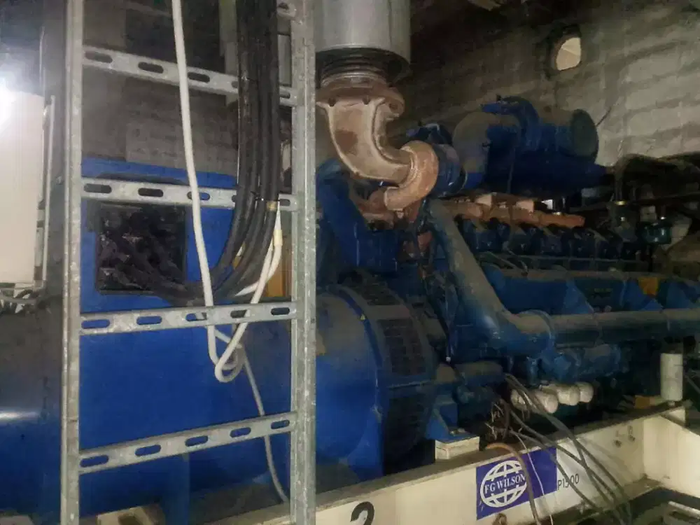 Jual genset second 1500 kva Perkins