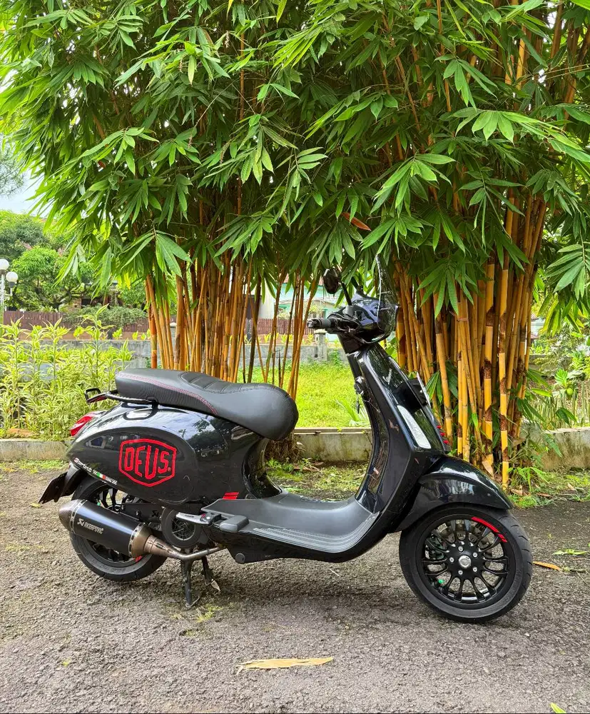 Vepa sprint Carbon Black Special Edition  tahun 2018