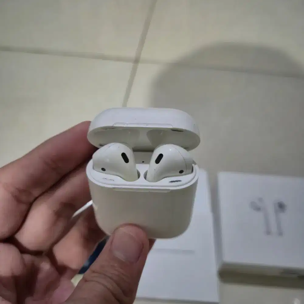Airpods Gen 2 | 2nd
