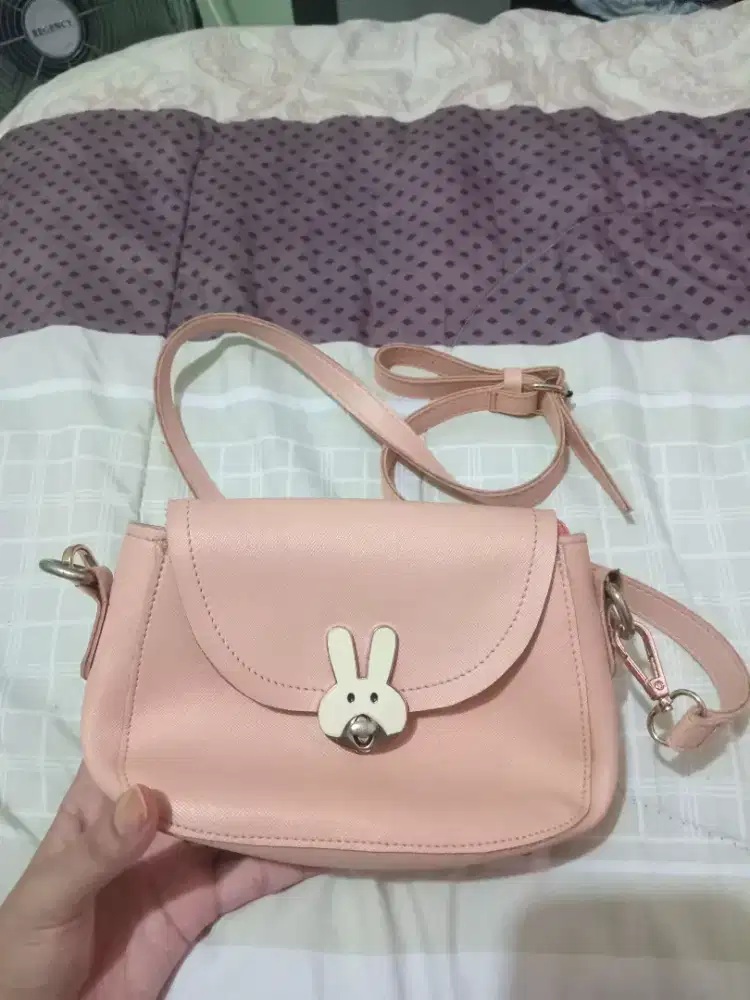 Tas selempang pink