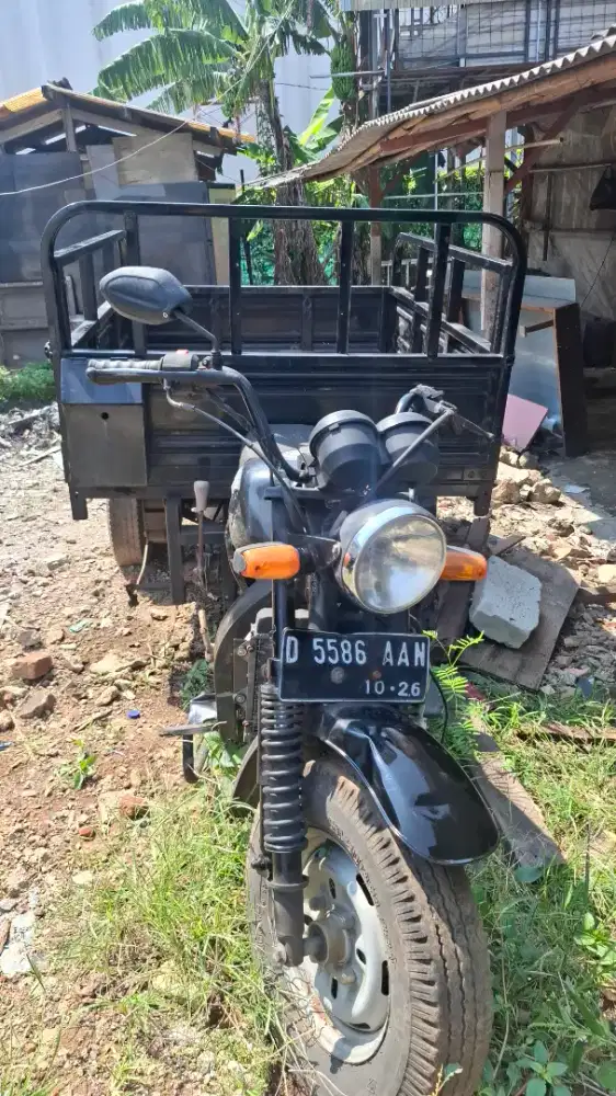 Motor roda 3 kaisar viar