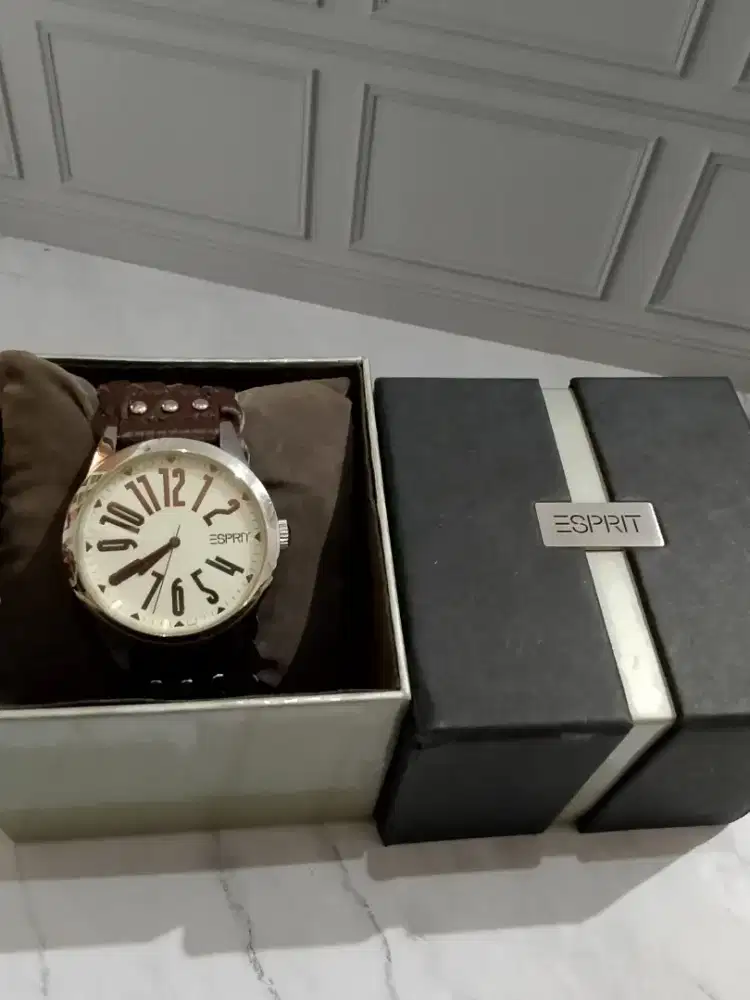 Jam tangan Pria merk ESPRIT