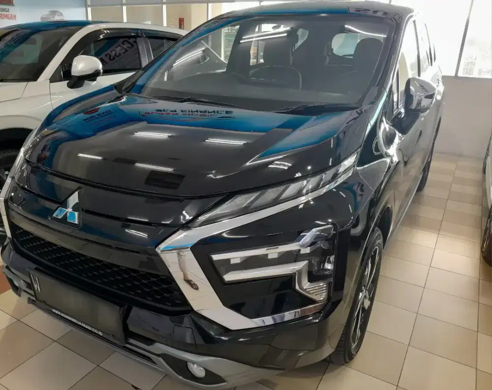 Mitsubishi Xpander Ultimate 2022 Hitam Automatic