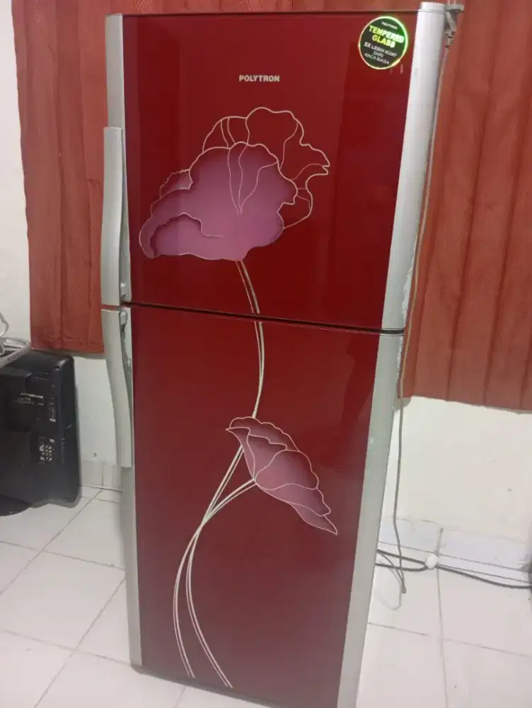 Dijual kulkas Polytron 2 pintu