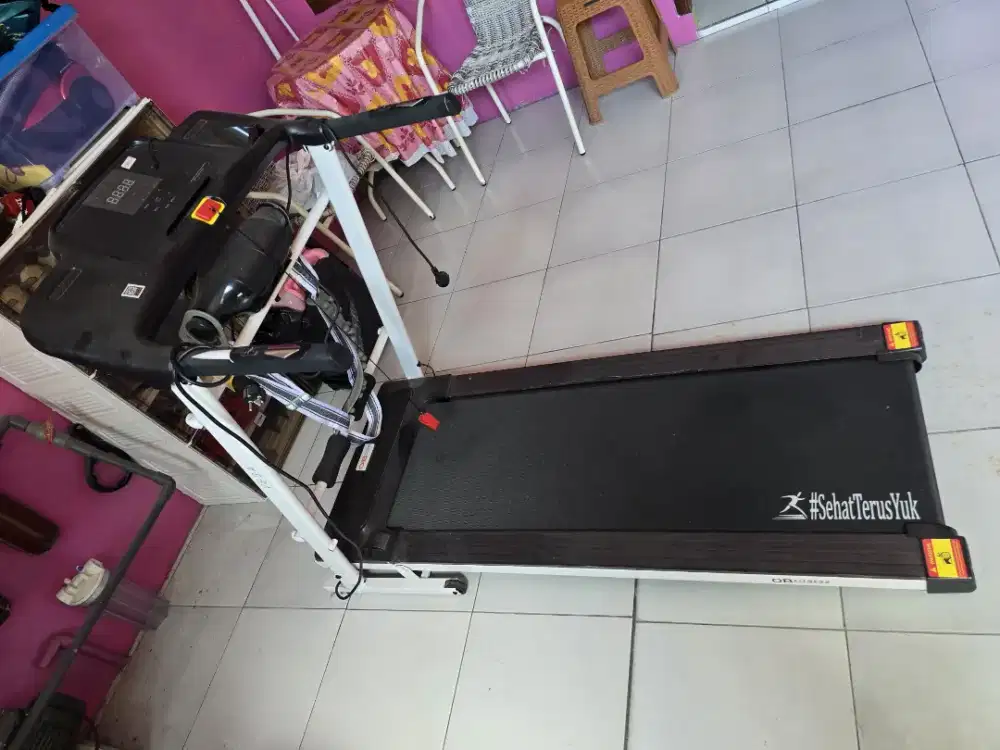 Treadmill masih baru pakai 2 kali