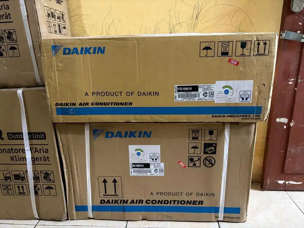 AC Daikin Thailand 1/2 PK kondisi Baru