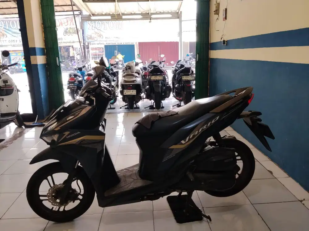 # Forsale Honda Vario led new Gen2 matte blue 2022