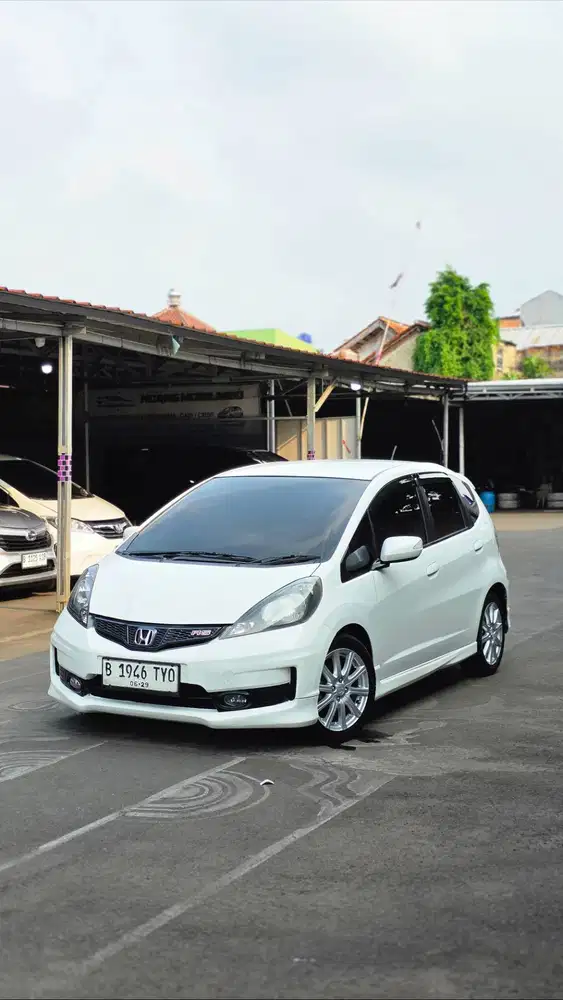 Jazz RS Matic 2014 Dp 10 Juta Istimewa