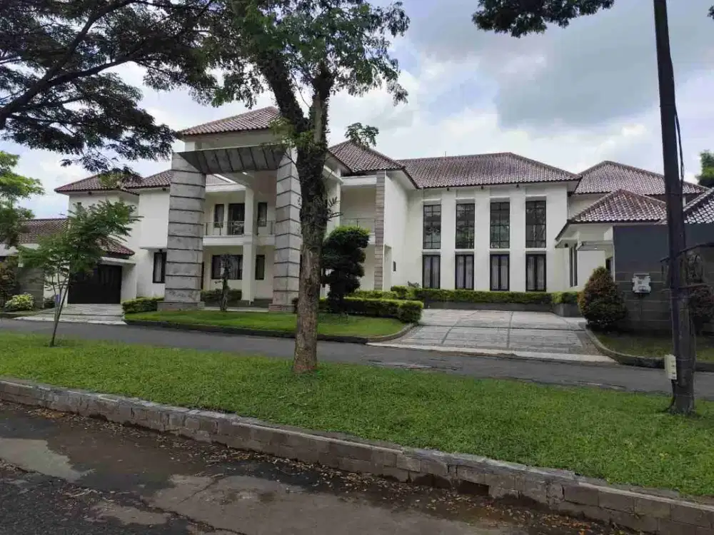 Rumah Sultan Ijen Nirwana Swimming pool