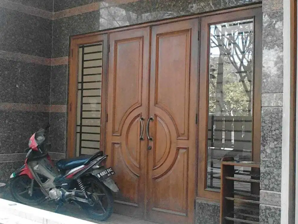 Jual Rumah 2 Lantai di 5 Kamar Kemang Timur, Jakarta Selatan
