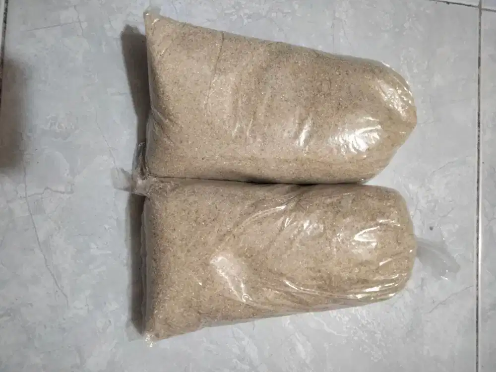 Gula pasir 1 kg ada 2