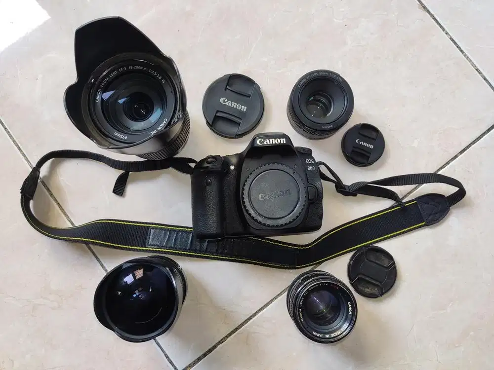 Kamera Canon 80 D + lensa