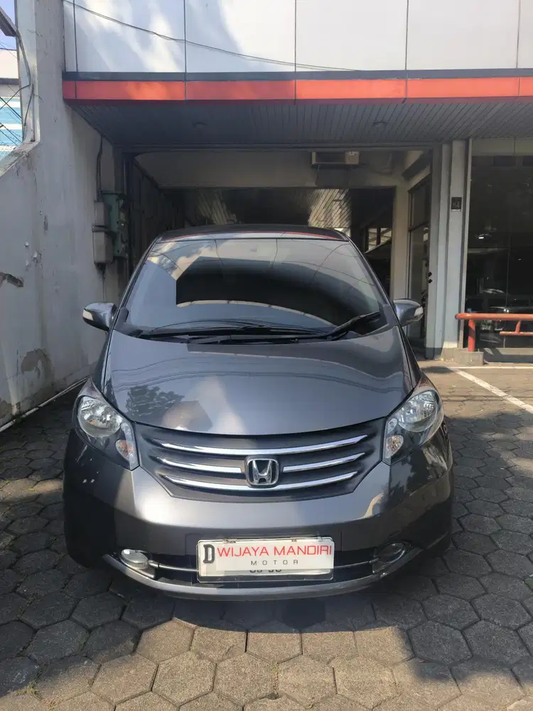 HONDA FREED 1.5 E PSD A/T 2010