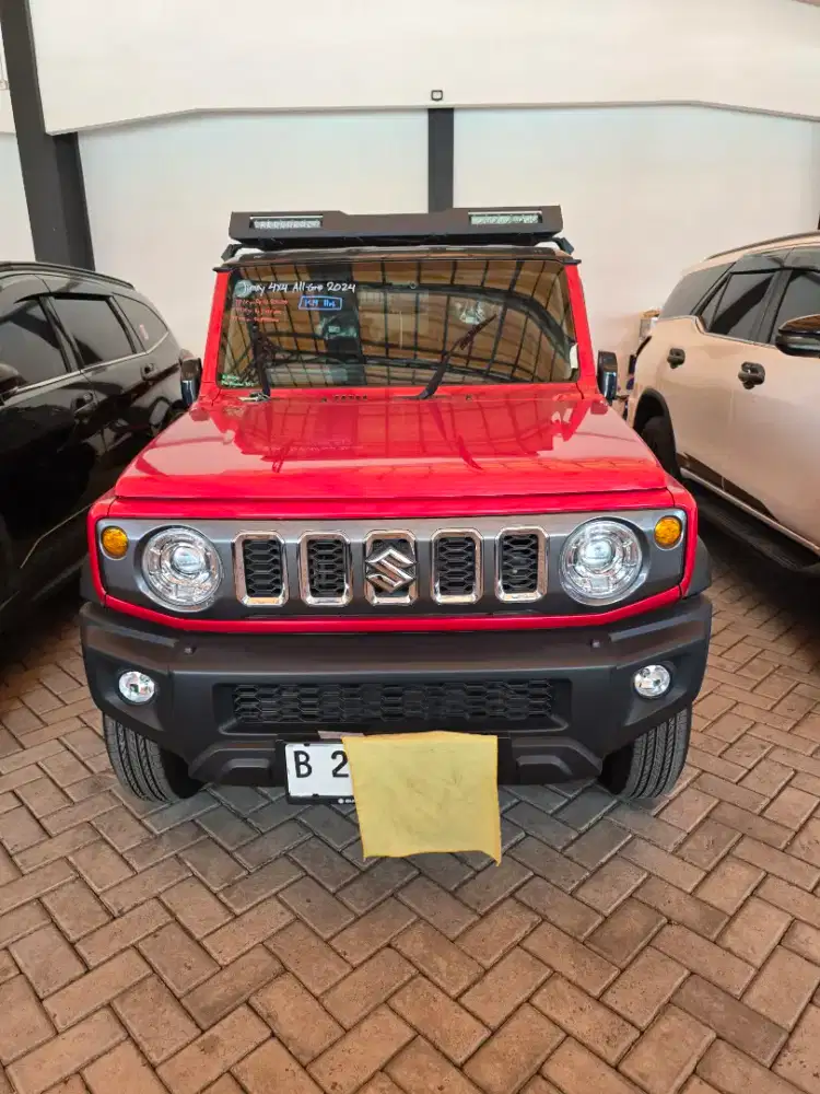 Suzuki jimny 4x4 matic 5 door two tone